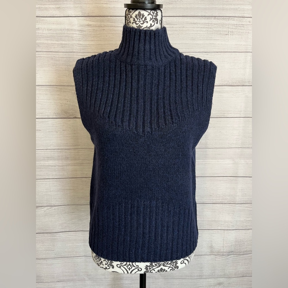 Steve Madden | NWT Wool Blend Serin Sleeveless Sweater - Picture 2 of 9